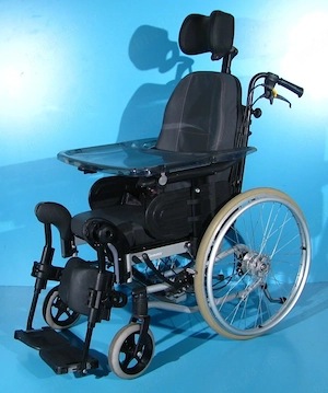 Scaun cu rotile  Invacare   latime sezut 36 cm