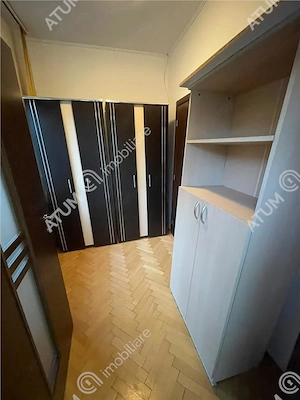 Casa 3 camere decomandate curte comuna terasa zona Hipodrom Sibiu - imagine 10