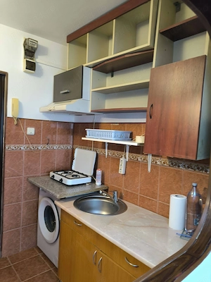 Garsoniera de inchiriat   Zona Aradului str Felix - imagine 2