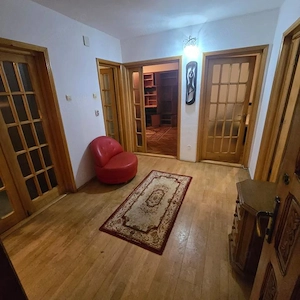  Spre vânzare | Apartament 3 camere  - imagine 2