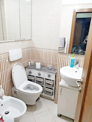 Zona Calea Aradului   de închiriat apartament cu trei camere la parter cu centrală proprie - imagine 7