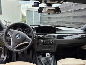BMW 318 d, 2010 - imagine 9