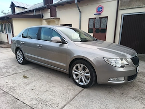 Vând Skoda Superb 2 întreținută corespunzător 