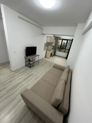 Apartament cu 2 camere in zona Nicolina. - imagine 4
