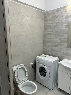 Apartament cu 2 camere in zona Nicolina. - imagine 5