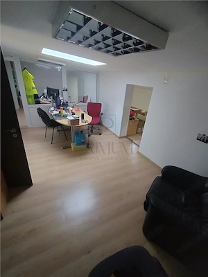 Spatiu de birou - etaj 3 - aer conditionat - 45 mp - parcare - imagine 3
