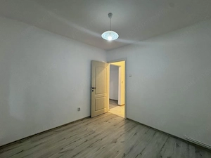 Apartament 2 camere parter, renovat – Zona Sagului - imagine 5