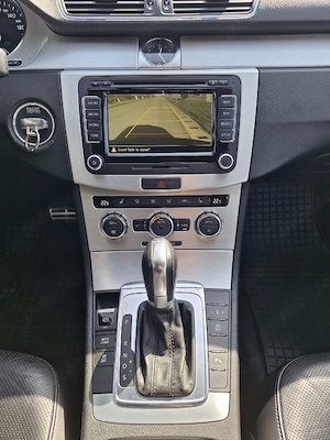 Vw Passat 2.0 Tdi DSG 170 cai - imagine 6