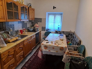 Casa de vânzare cu doua camere baie si bucatarie spait . - imagine 3