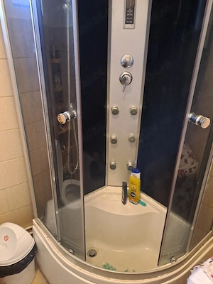 Casa de vânzare cu doua camere baie si bucatarie spait . - imagine 4