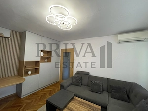 Apartamement decomandar 2 camere, etaj 1, centrala, Medicina - imagine 5