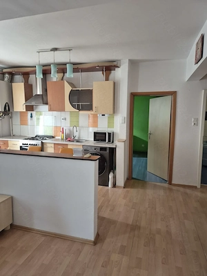 Apartament cu doua camere, zona Dumbrava 2  - imagine 3