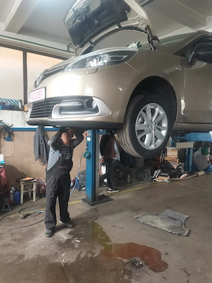 Renault Grand Scenic  - imagine 8