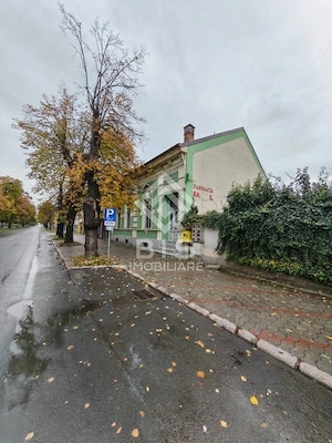 Spațiu Comercial | Bulevardul Republicii  - Fosta Farmacie Sanovil