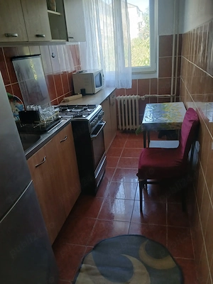 Ofer spre închiriere apartament cu doua camere  - imagine 3