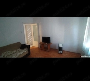 închiriez apartament 2 camere Craiovita - imagine 2