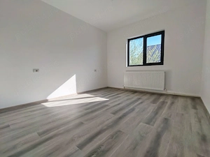 PROPRIETAR Vând Casă P+1 În Localitatea Lumina - imagine 9
