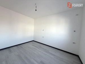 Duplex cu 3 camere | 72 mp | Toate utilitatile | Dumbravita - imagine 12