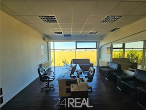 Showroom, service, magazin desfacere, birouri - Aeroport Oradea - imagine 10