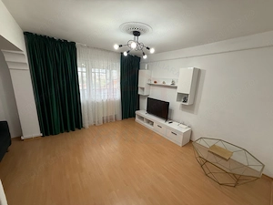  APARTAMENT CU 3 CAMERE DE ÎNCHIRIAT – MICRO 20