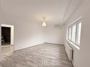 Vila moderna de inchiriat - 250 mp + 100 mp curte-Podul Grant - imagine 6