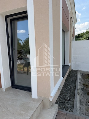 Duplex de vanzare cu 4 camere si 2 bai ,Ghiroda - imagine 9