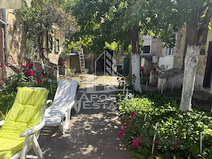 Două case de vânzare în aceeași curte zona Maria - imagine 7