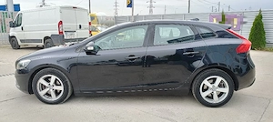 Volvo V 40  - imagine 2