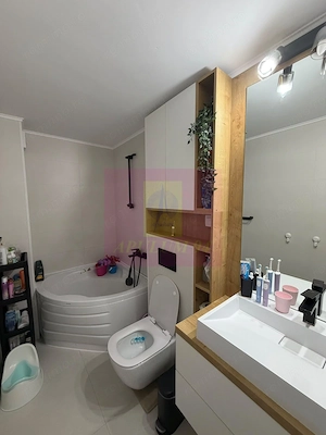 Apartament de vanzare 3 camere Mall Vitan, cu Centrala proprie - imagine 9