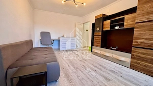 Apartament 2 camere | Spitalul Judetean | Etaj 3/5 | Renovat | Central - imagine 2