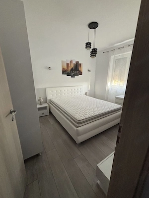 Apartament cu 2 camere, de închiriat   Zona ESO - imagine 2