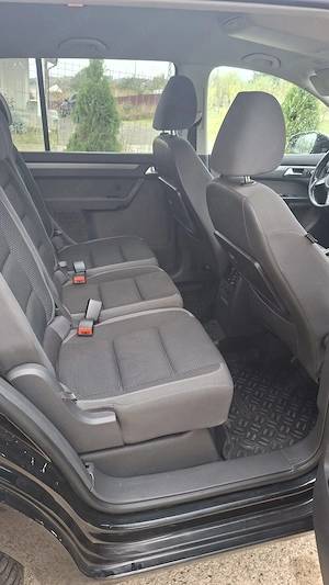Volkswagen TOURAN Facelift2 impecabil - imagine 4