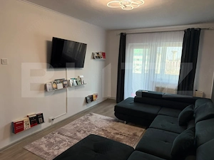 Vanzare apartament 3 camere - 62 mp, zona Lipovei - imagine 2