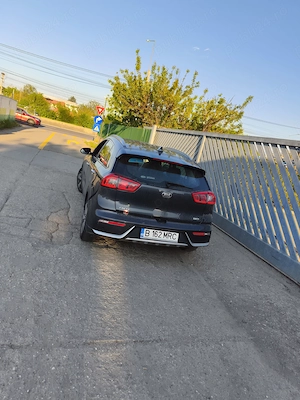 Vând KIA Niro hybrid 2019  - imagine 5
