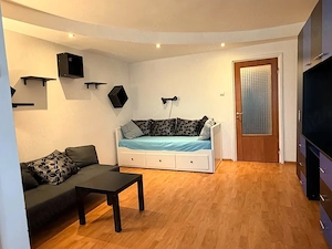  Garsonieră de vânzare   zona Favorit, Drumul Taberei