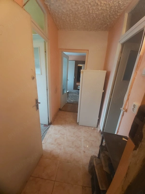 vind garsoniera centrala,et 1,str eroilor, NEAMENAJATA