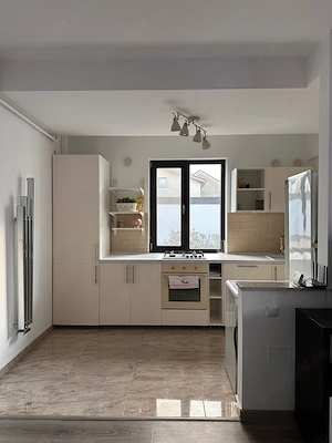 Închiriez apartament 2 camere, Sector 6   Terasă și parcare privată acoperită  - imagine 3