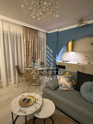 Penthouse cu terasa de 70 mp , zona Mehala