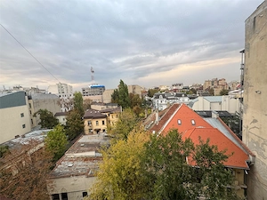 Apartament 4 camere Vasile Lascar comision 0