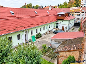 Corp de casa cu farmec autentic,4 camere, parcare,curte,dublu potential,Central,Brasov - imagine 11