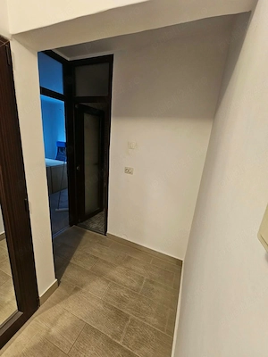  Apartament de 2 camere zona TRACTORUL