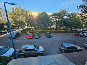  Apartament de 2 camere zona TRACTORUL - imagine 4