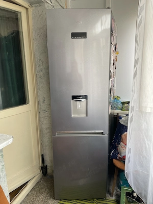 VÂND combină frigorifică BEKO   362 L, No Frost, inox 