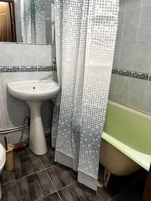 Garsonieră de închiriat în Piața Sudului