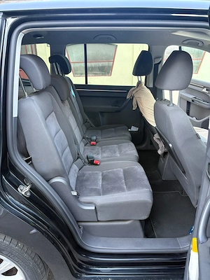 Volkswagen Touran 2012 1.6TDI - Echipare Highline Foarte Intretinut - imagine 5