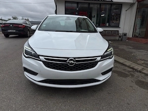 Opel Astra 1.6 diesel 2019 - imagine 4