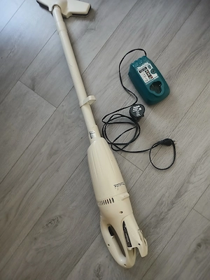 Aspirator makita Incarcator si Acumulator makita