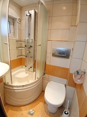 Rahova adiacent etaj 3 in bloc de 4 etaje - imagine 8