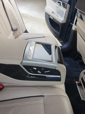 Vând BMW 740d xdrive 2017 - imagine 5