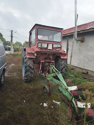 tractor de vanzare,plug, cositoare și greblă, toate la un super preț sau la schimb cu vacii - imagine 4